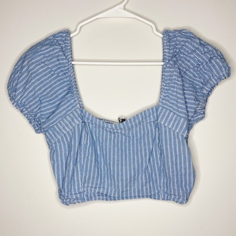 Sweet Rain Young Contemporary Blue & White Striped Cropped Blouse Size Medium